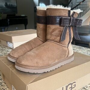 UGG Josette Chestnut Winter Boots - Size 7